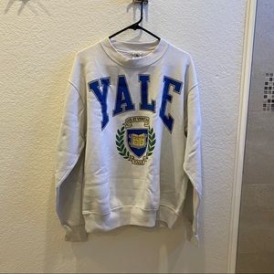 VINTAGE Yale Crewneck Sweatshirt
